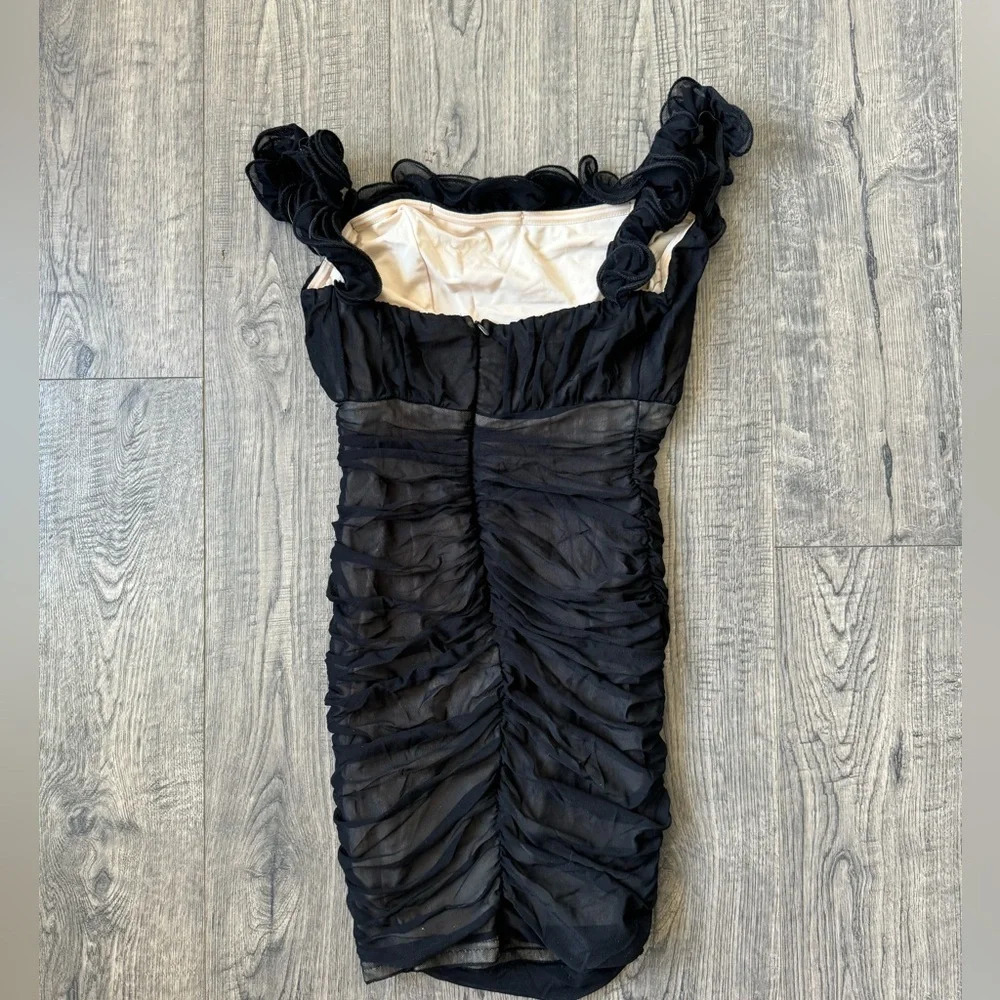 Selfie Leslie Senorita Off-Shoulder Lettuce Edge Detail Ruched Mini Dress Black - Picture 7 of 8